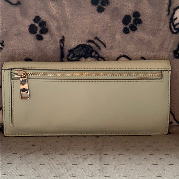 NWOT Slim Coach wallet in minty green - Picture 2 of 6